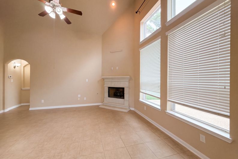 Photo 28 of 40 of 9003 Newcroft Ct, Tomball, TX