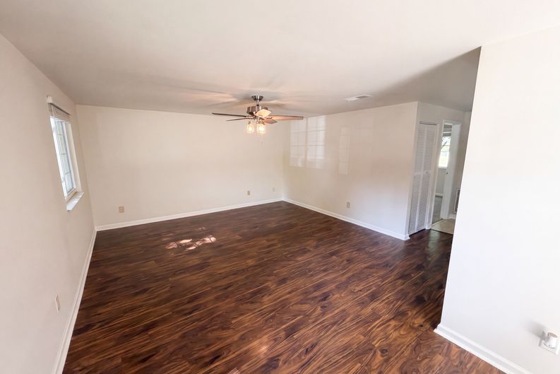 Photo 8 of 18 of 3618 Gustar Ct, Charlotte, NC