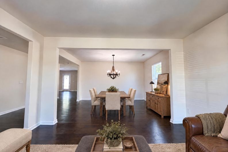 Photo 6 of 23 of 3423 Anita Glen Dr, Greensboro, NC
