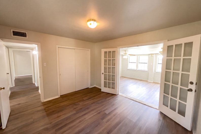 Photo 14 of 22 of 222 Colebrook Dr, San Antonio, TX