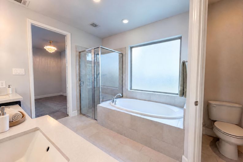 Photo 13 of 29 of 15418 Legacy Park Way, Pinehurst, TX