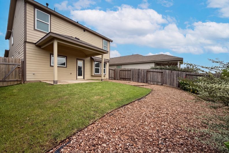 Photo 17 of 19 of 40828 Mostyn Hill Dr, Magnolia, TX