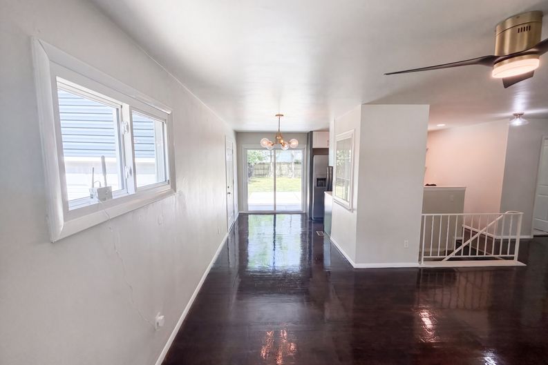 Photo 8 of 19 of 2590 Swansea Rd, Columbus, OH