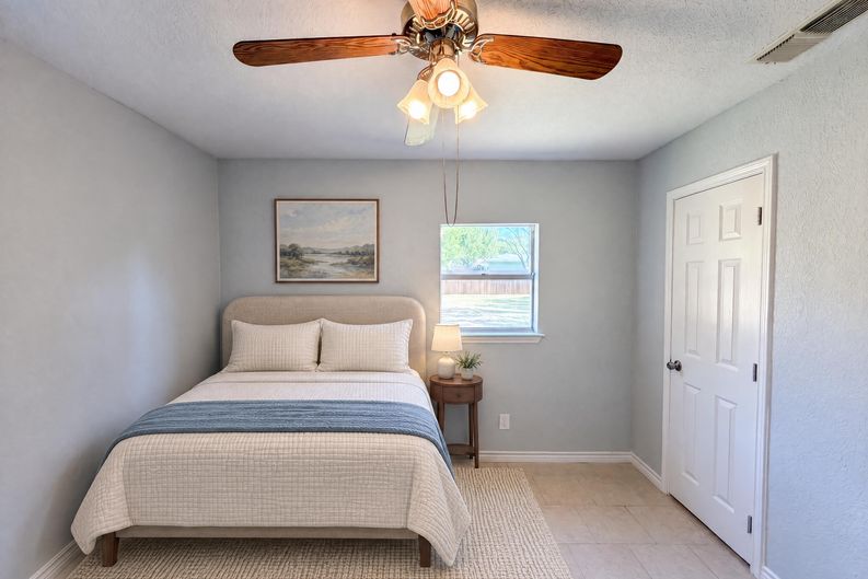 Photo 11 of 19 of 502 Jennings St, Nocona, TX
