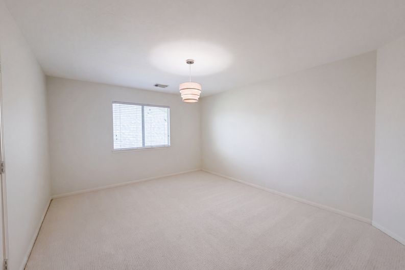 Photo 19 of 38 of 11314 Sailwing Creek Ct, Pearland, TX