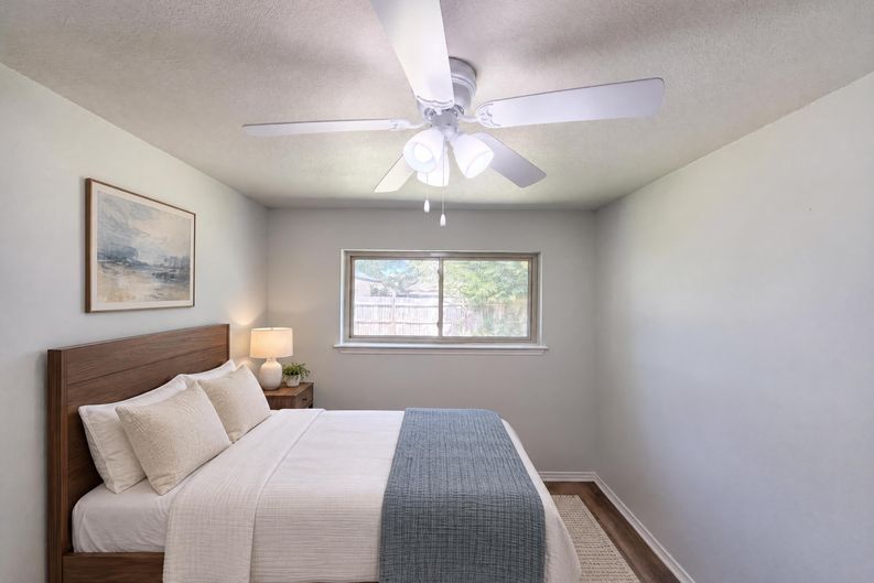 Photo 15 of 21 of 220 Grand Meadow Dr, Fort Worth, TX
