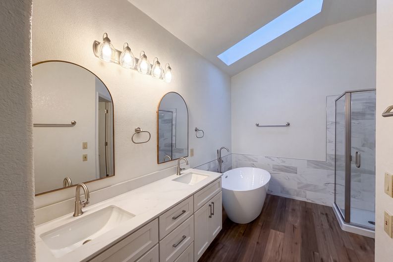 Photo 18 of 44 of 5344 Swindon Rd, Rocklin, CA
