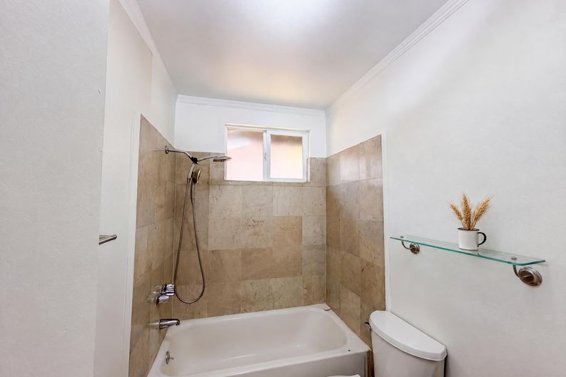 Photo 19 of 41 of 7007 Ursa Pkwy, Sacramento, CA
