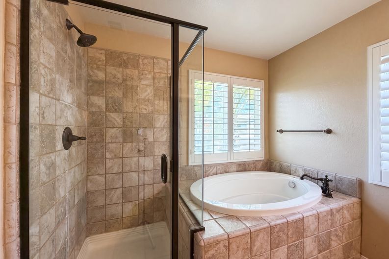 Photo 16 of 26 of 29202 Cowboy Ct, Valencia, CA