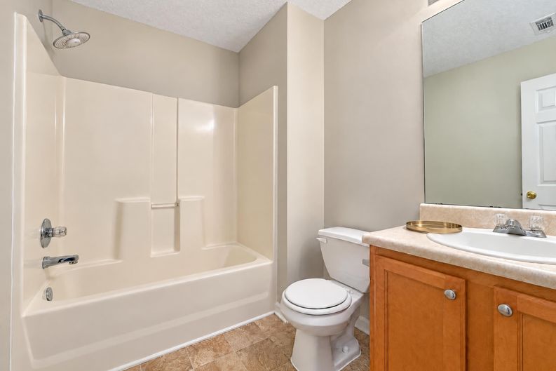 Photo 16 of 23 of 302 Bonnes Dr, Austell, GA