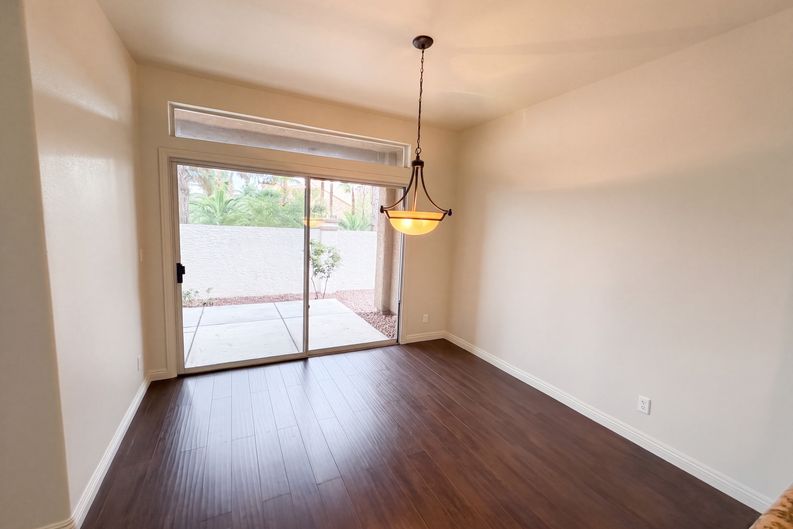 Photo 10 of 27 of 5404 La Patera Ln, Las Vegas, NV