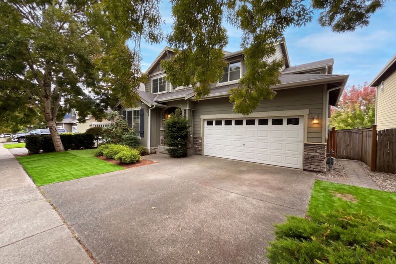 Photo 30 of 32 of 7629 NE 201st Pl, Kenmore, WA