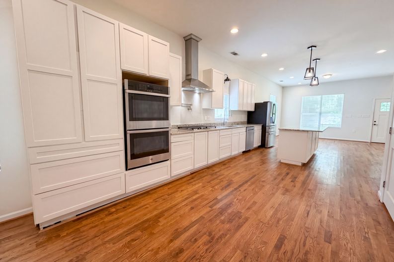 Photo 7 of 22 of 861 77th St S, Birmingham, AL