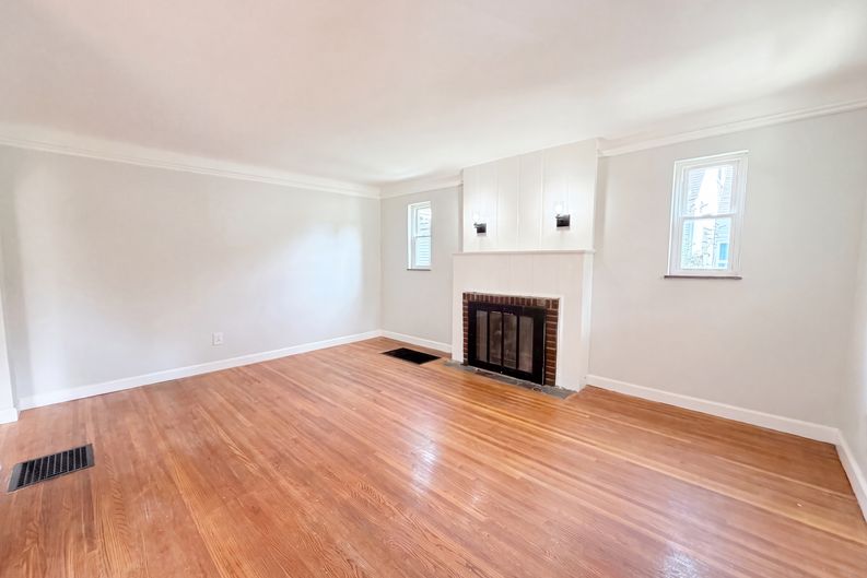 Photo 6 of 24 of 6418 Savannah Ave, Cincinnati, OH