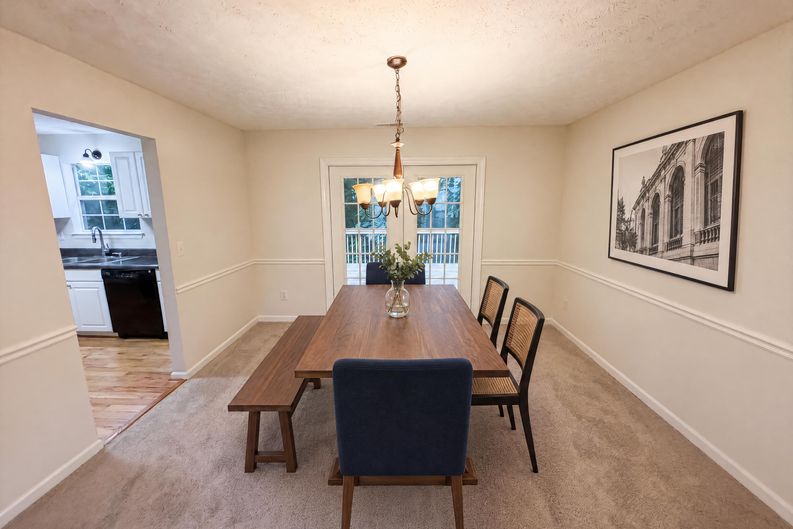 Photo 12 of 50 of 1800 Ivy Stone Ct, Buford, GA