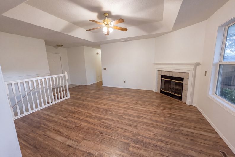 Photo 8 of 19 of 3372 S Western Ave, Springfield, MO