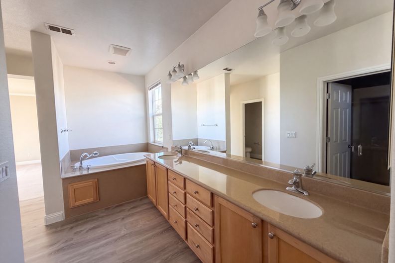 Photo 31 of 45 of 166 S Caballo St, Tracy, CA
