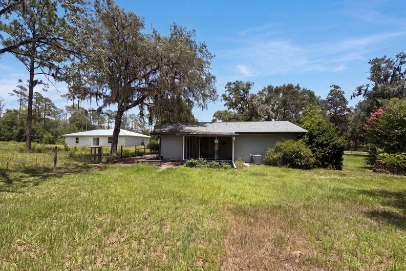 Photo 20 of 21 of 1870 SW Valencia Heights Ave, Dunnellon, FL