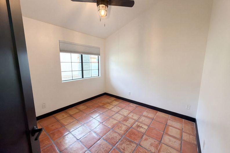 Photo 14 of 26 of 18654 N 45th Ave, Glendale, AZ