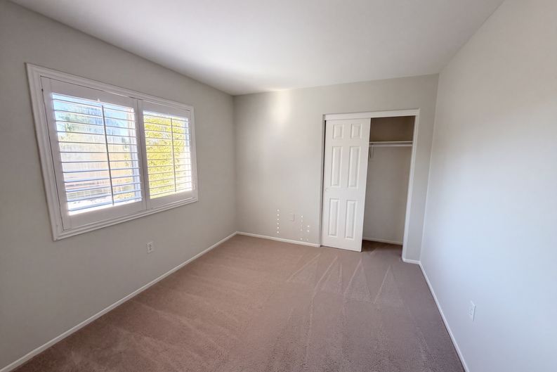 Photo 26 of 43 of 563 Tell Ln, Hemet, CA