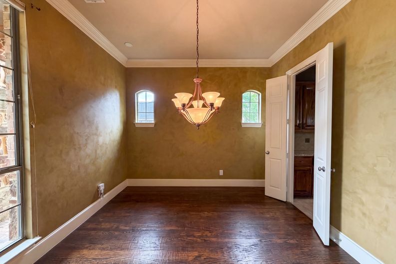 Photo 6 of 30 of 928 Homestead Dr, Keller, TX
