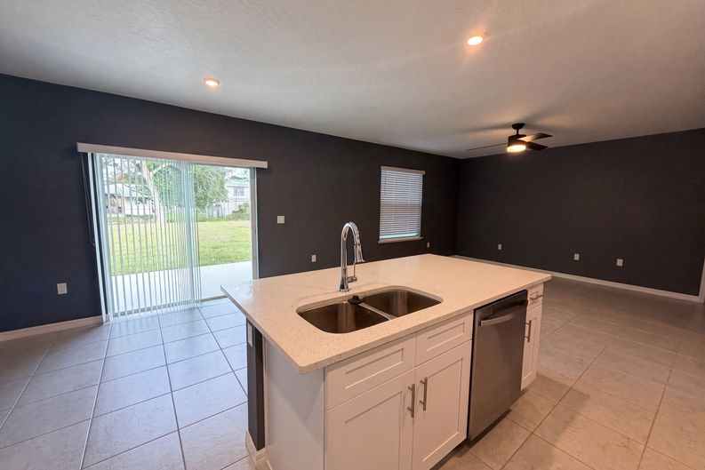 Photo 8 of 21 of 1443 General Custer Ave, Daytona Beach, FL