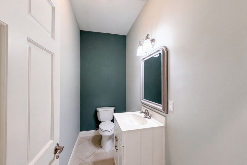 Photo 14 of 31 of 4335 SE 8th St, Ocala, FL