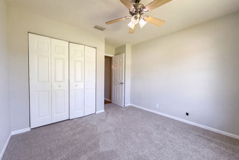 Photo 14 of 29 of 220 Chestnut Ct, Kingsland, GA