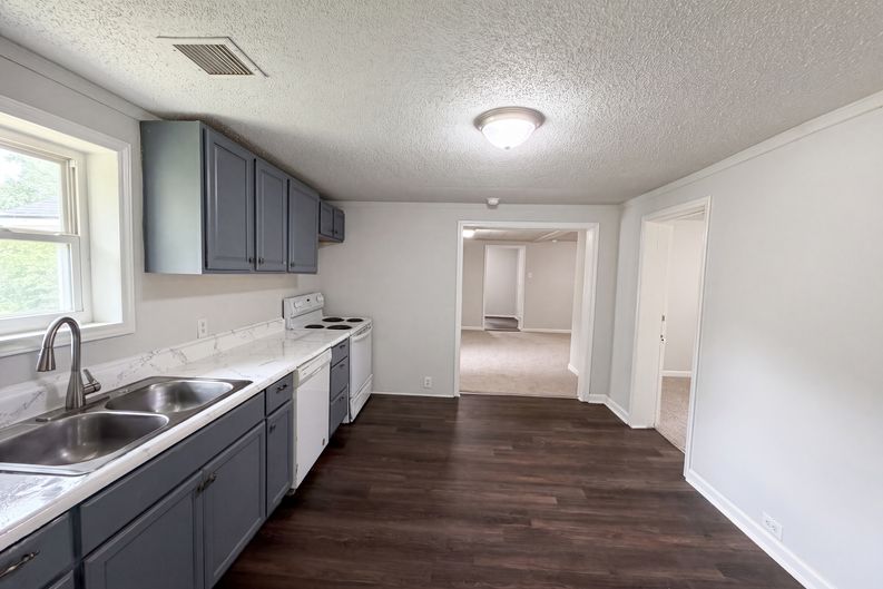 Photo 10 of 21 of 237 Geddis Rd, Inman, SC