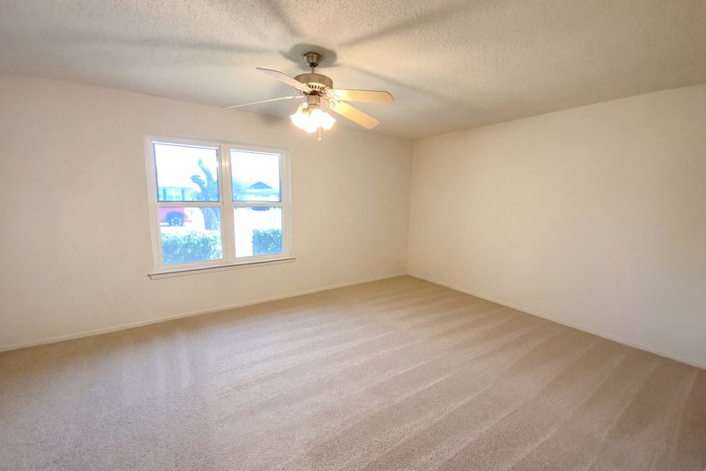 Photo 8 of 16 of 1407 Rose Ave, Killeen, TX