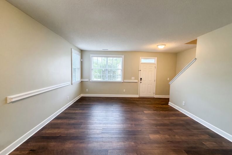 Photo 7 of 19 of 1812 Devonridge Dr, Fuquay Varina, NC