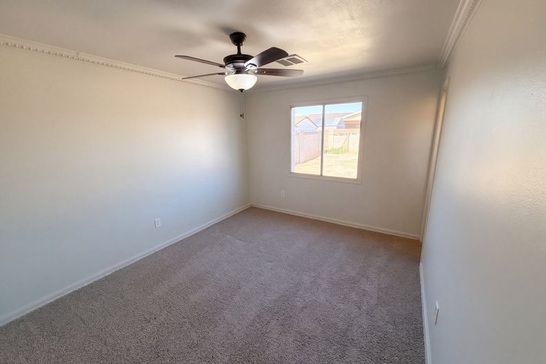 Photo 4 of 32 of 6208 W Alvarado Rd, Phoenix, AZ