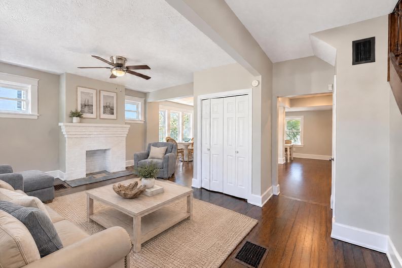 Photo 7 of 30 of 6321 Roe St, Cincinnati, OH