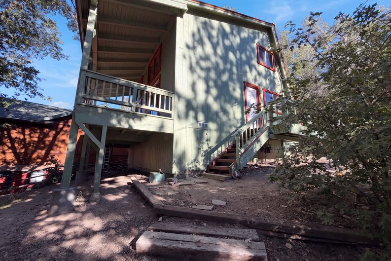 Photo 17 of 20 of 577 Oak Knoll Cir, Green Valley Lake, CA
