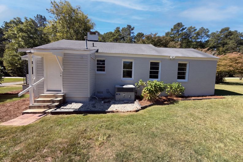 Photo 5 of 14 of 521 Grace Ave, Lancaster, SC