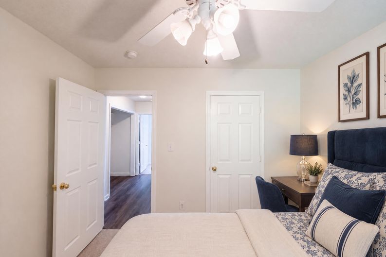 Photo 11 of 19 of 3888 Courtland Cir, Thomasville, NC