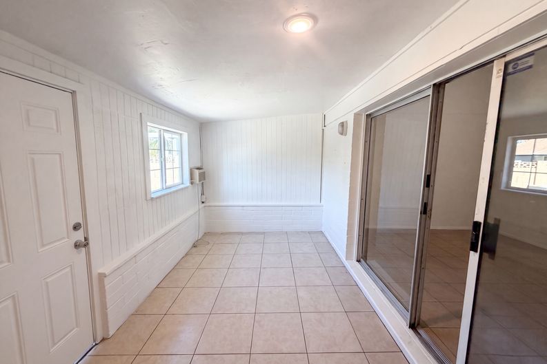 Photo 20 of 27 of 5617 W Hatcher Rd, Glendale, AZ
