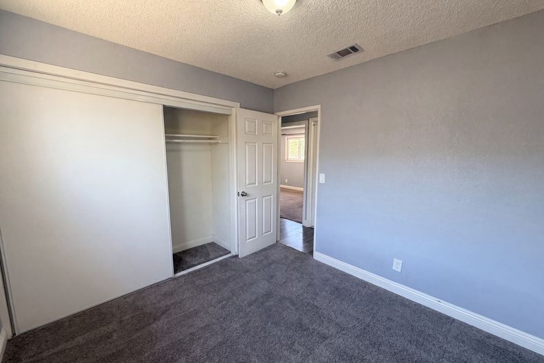 Photo 15 of 24 of 15929 La Verida Dr, Victorville, CA