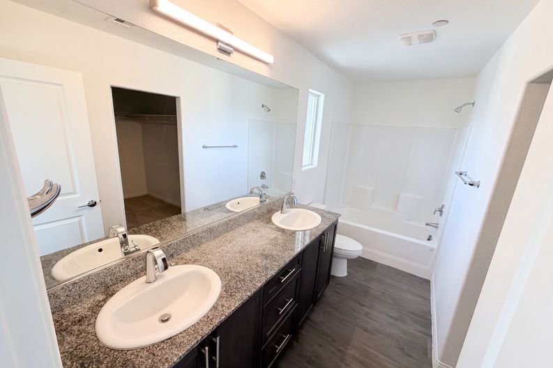 Photo 18 of 41 of 6875 Crimson Shadow St, North Las Vegas, NV