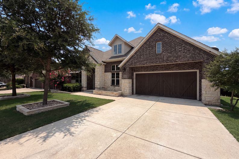 Photo 17 of 19 of 1604 Hollowback Dr, Leander, TX
