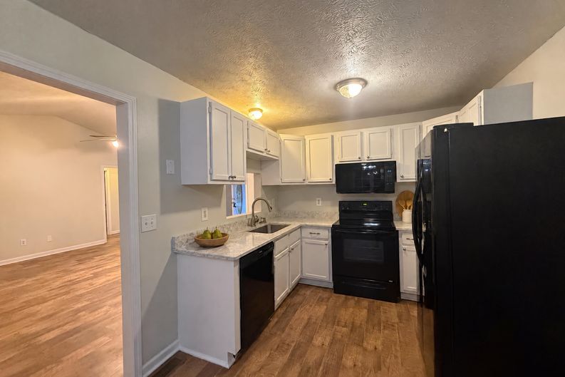 Photo 6 of 31 of 1035 Sassafras Ln, Goodlettsville, TN