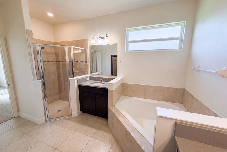 Photo 23 of 32 of 6435 Monserrat Dr, Vero Beach, FL