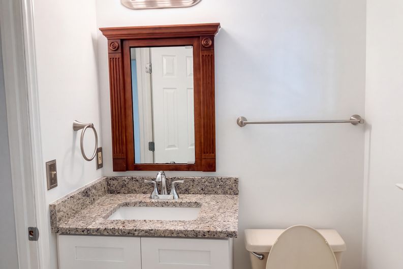 Photo 22 of 27 of 4219 King Edward Ct, Greensboro, NC