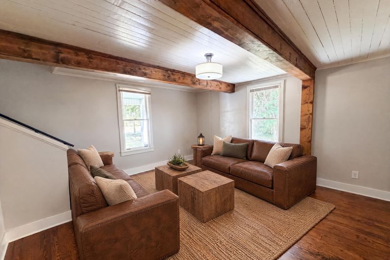 Photo 3 of 17 of 571 Winston St, Franklinton, NC