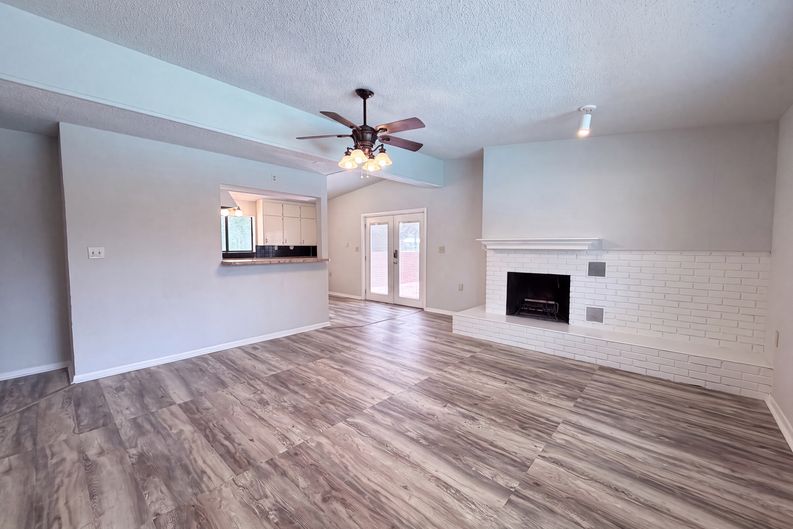 Photo 3 of 21 of 1605 Raiford Rd, Starke, FL