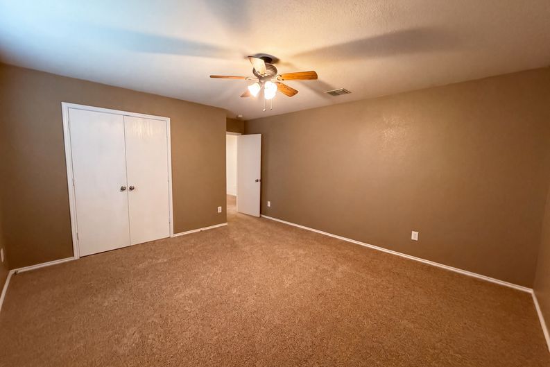 Photo 12 of 23 of 2904 Lake Vista Dr, Wylie, TX