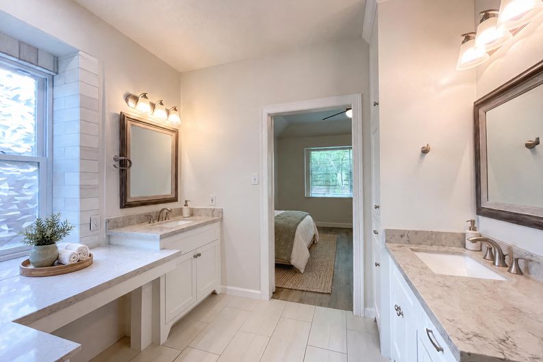 Photo 14 of 20 of 7107 Sweet Violet Trl, Humble, TX