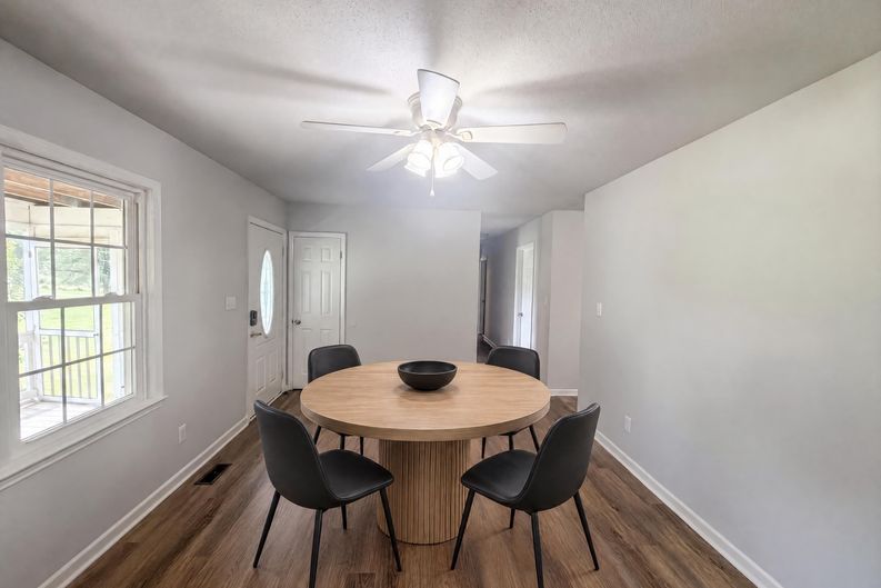 Photo 6 of 17 of 1804 Gade Bryant Rd, Moncure, NC