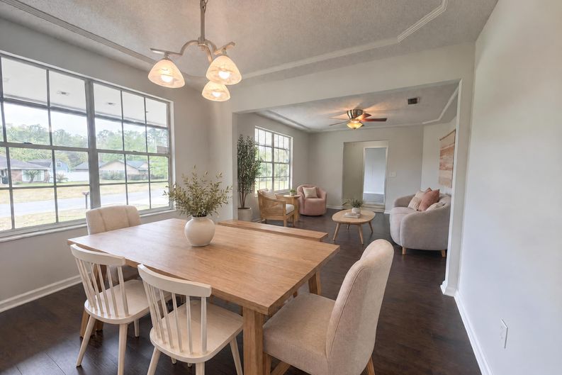 Photo 9 of 22 of 606 Gulfstream Trl S, Orange Park, FL