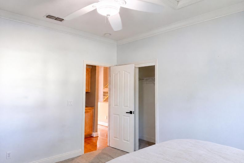 Photo 14 of 51 of 1401 Grey Owl Cir, Roseville, CA
